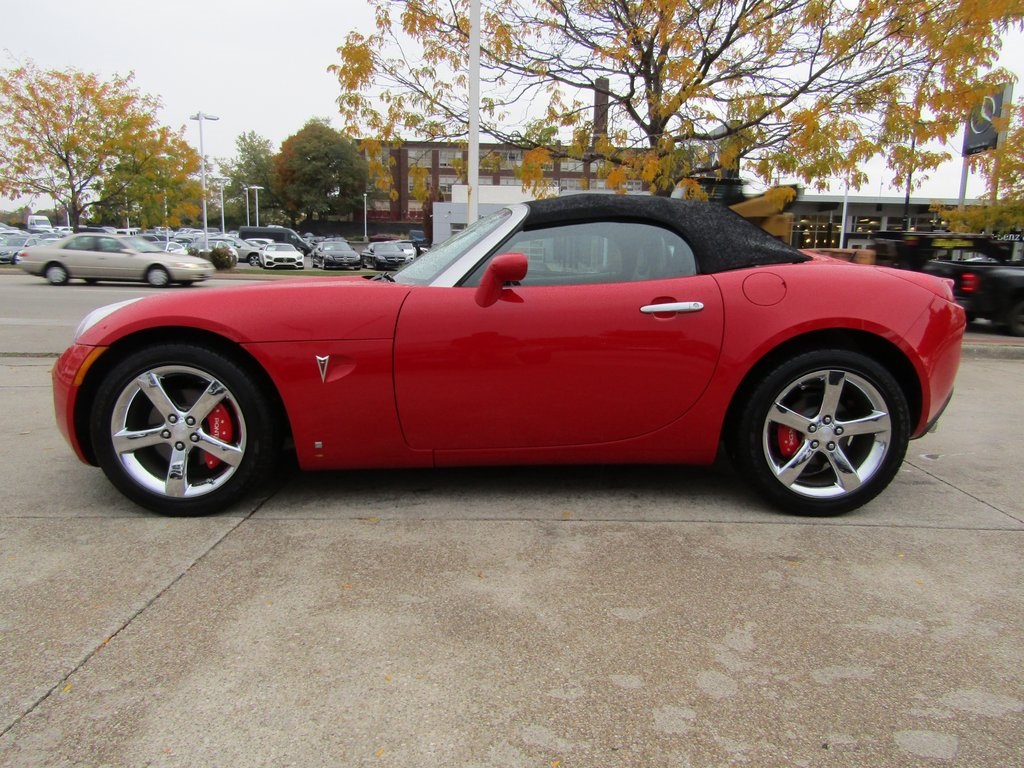 Pre-owned 2008 Pontiac Solstice Gxp 2d Convertible In Akron #41274tt 